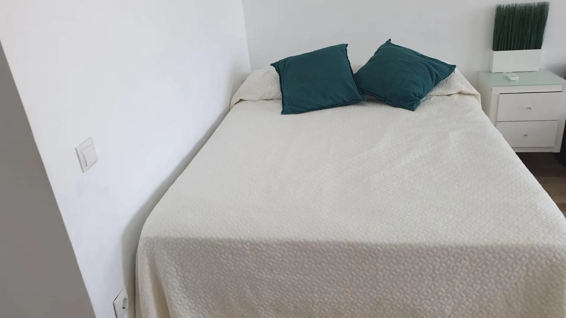 דירות טורמולינוס Apartamento Centrico Citrus 2
